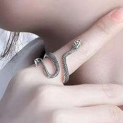 Snake Ring (Adjustable)